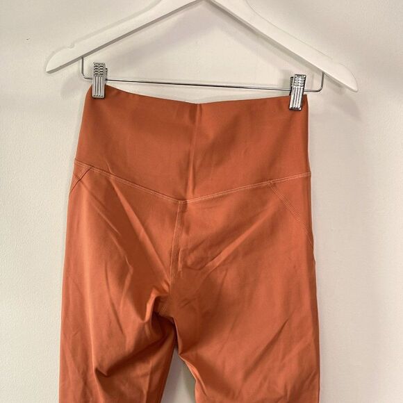 Girlfriend Collective High Rise Leggings - Picture 5 of 7